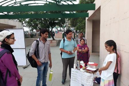 A student of class 5, Study Hall School in Lucknow set up a cookie sale stall in her locality to raise funds for WaterAid, post a sensitization session in her school. 
